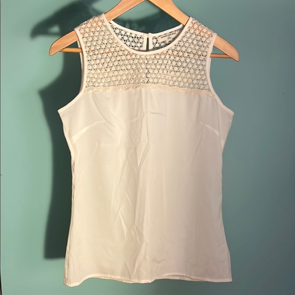 Elegant White Sleeveless Top